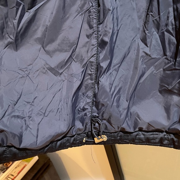 Quilted coat with fur trim size S - Picture 9 of 16